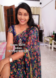 Reenu South Indian Telugu Mature - escort in Dubai Photo 10 of 11