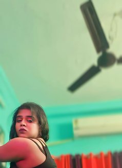 Reet 143 - Transsexual escort in Kolkata Photo 1 of 2