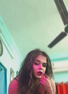 Reet 143 - Transsexual escort in Kolkata Photo 2 of 2