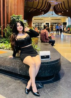 Reet Sharma - escort in Ajmān Photo 1 of 5