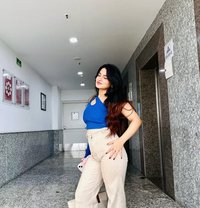 Reet Sharma - puta in Ajmān