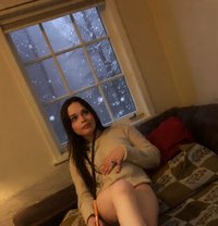 Reeta - Transsexual escort in Noida