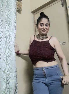 REETU - escort in Kolkata Photo 13 of 15