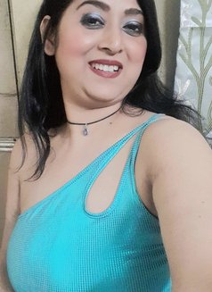 REETU - puta in Kolkata Photo 11 of 11