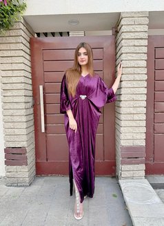 Reetu Sharma - puta in Ajmān Photo 1 of 6