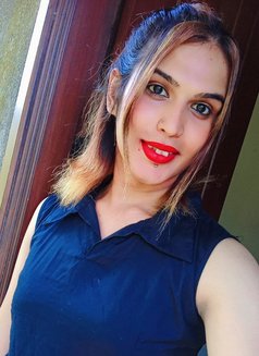 Reeza Shenel - Transsexual escort agency in Colombo Photo 1 of 9