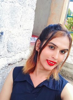 Reeza Shenel - Transsexual escort agency in Colombo Photo 2 of 9