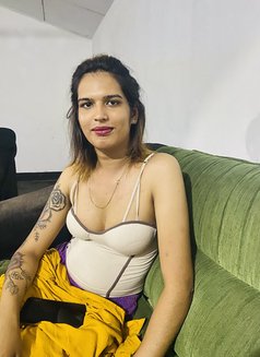 Reeza Shenel - Transsexual escort agency in Colombo Photo 4 of 9