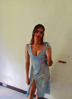 Reeza Shenel - Transsexual escort agency in Colombo Photo 9 of 9