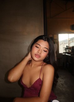 Regina Virgin George - Transsexual escort in Cebu City Photo 4 of 9