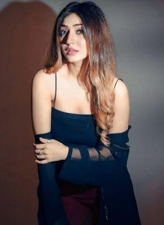 Reham - puta in Karāchi Photo 3 of 6