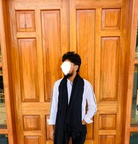 Hunter - Intérprete masculino de adultos in Mumbai