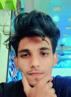 Rehan Khan - Acompañantes masculino in Ahmedabad Photo 1 of 3