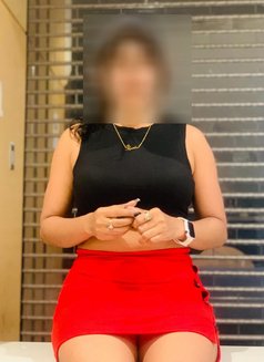 Rehana 24yrs - puta in Colombo Photo 1 of 7