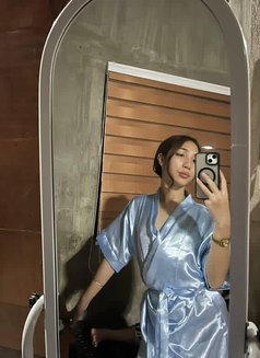 Reign Cumshow/meet - escort in Manila Photo 5 of 6
