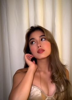 Young and Wild Reign 🤤 - puta in Hong Kong Photo 5 of 8