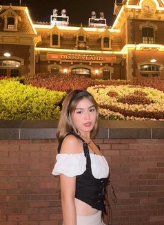 Young and Wild Reign 🤤 - puta in Hong Kong Photo 8 of 8