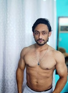 Reignite the Spark with Erotic Massage - Acompañantes masculino in Hyderabad Photo 5 of 5