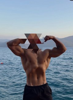 Reignnn STR8 - Acompañantes masculino in Manila Photo 5 of 5