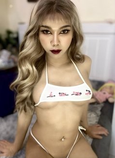 Rein ทั้งสองด้านบน - Transsexual escort in Dubai Photo 17 of 21