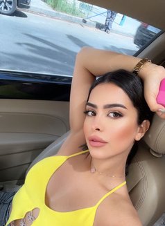 Reina - escort in Dubai Photo 12 of 15