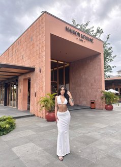 Reina Putri - escort in Bali Photo 1 of 5