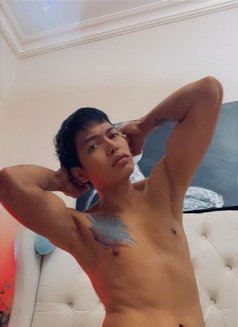 Reinfredo Alessa - Male escort in Khobar Photo 3 of 8