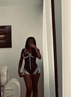 Reinnah african queen - escort in Chennai Photo 2 of 3