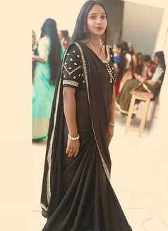 Telugu vacha Live Cam session & meeting - puta in Hyderabad Photo 1 of 2
