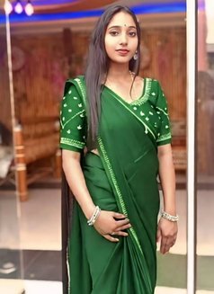 Telugu vacha Live Cam session & meeting - puta in Hyderabad Photo 2 of 2