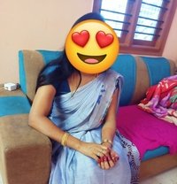 Rekhanaidu video call available - escort in Bangalore