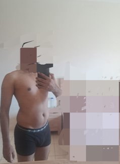 Relax... And Enjoy Massage for Ladies - Male escort in Dubai Photo 4 of 5