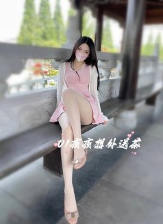 Relax in Taiwan + Gleezy: Yqy199 - escort agency in Taichung Photo 5 of 20