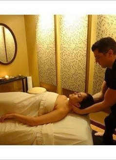 Relax Spa for Females - masseur in Bangalore Photo 3 of 3
