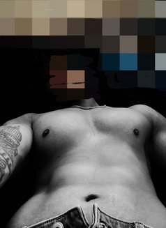 Relaxation With a Personal Touch - Male escort in Colombo Photo 2 of 2