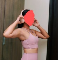 Relaxing Nuru Body to Body Massage by La - puta in Colombo