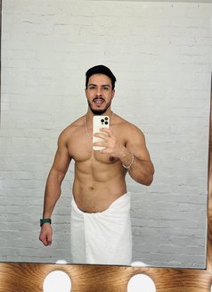 Relaxing with Sam in Dubai - Male escort in Dubai Photo 6 of 12