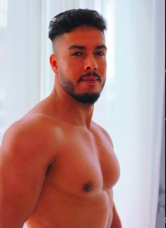Relaxing with Sam in Dubai - Male escort in Dubai Photo 7 of 12