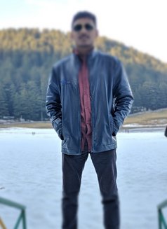 RelaxwithYash - Male escort in Mumbai Photo 1 of 2