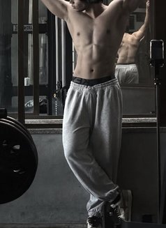 Reliable & Passionate Male Escort - Male escort in Kolkata Photo 9 of 11