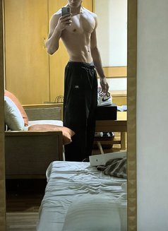 Reliable & Passionate Male Escort - Male escort in Kolkata Photo 10 of 11