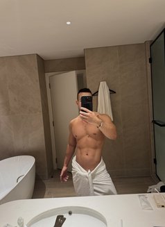 Reluans Samir - Male escort in Dubai Photo 4 of 14