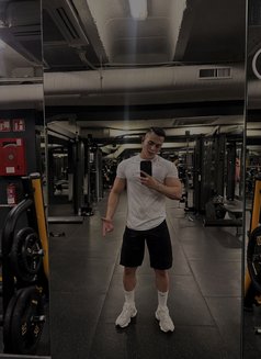 Reluans Samir - Male escort in Dubai Photo 6 of 14