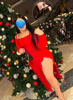 Rem - escort in Dubai Photo 1 of 3