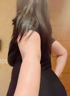 Rema Egyptian Escort Dubai in call - puta in Dubai Photo 14 of 23