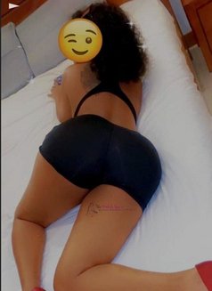 Rema Queen Girlfriend Experience - puta in Gurgaon Photo 1 of 5