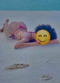 Rema Queen Girlfriend Experience - puta in Gurgaon Photo 5 of 5