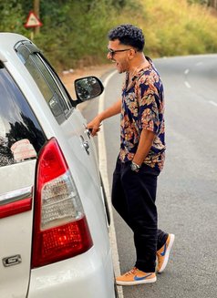 Remeee - Male escort in Doha Photo 3 of 6