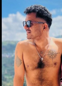 Remeee - Acompañantes masculino in Doha Photo 7 of 7