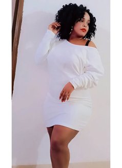 Remmy - puta in Pune Photo 9 of 13